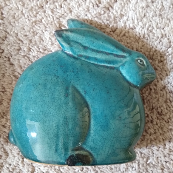 Rabbit statue - Picture 2 of 5